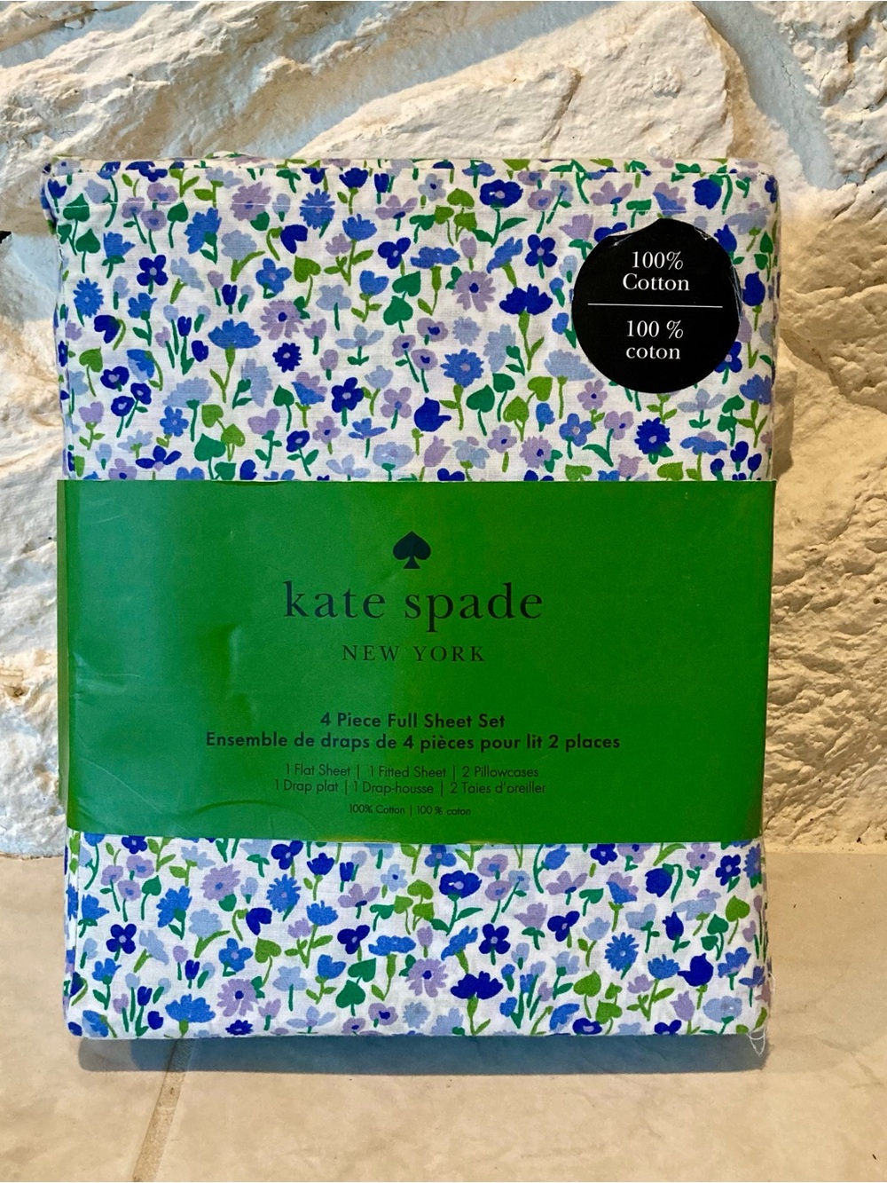 NEW Kate Spade New York full sheet set in “lovely buds” pattern.
